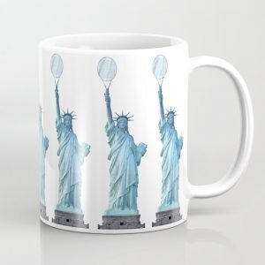 statue-of-liberty-with-tennis-racquet-mugs